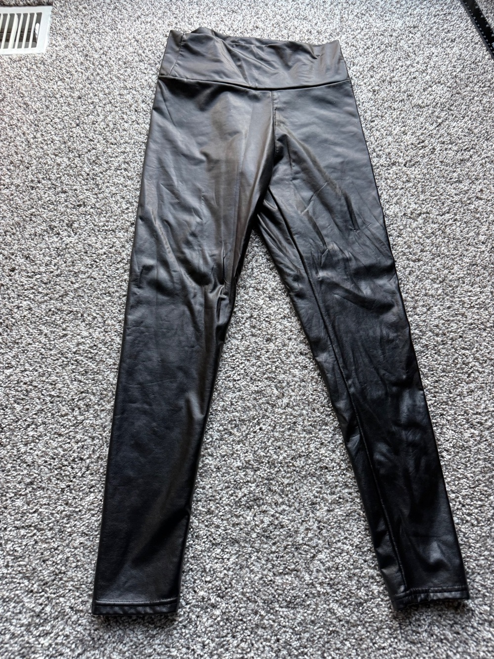 Tagoo Black faux leather leggings in size S